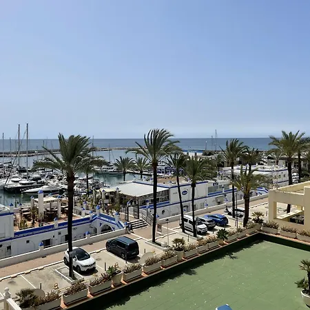 Intermobiliaria - Puerto Paraiso 42d * 埃斯特波纳